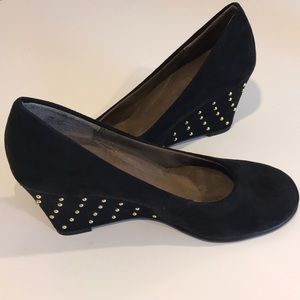 Aerosoles Black Wedge Dress Shoe 7